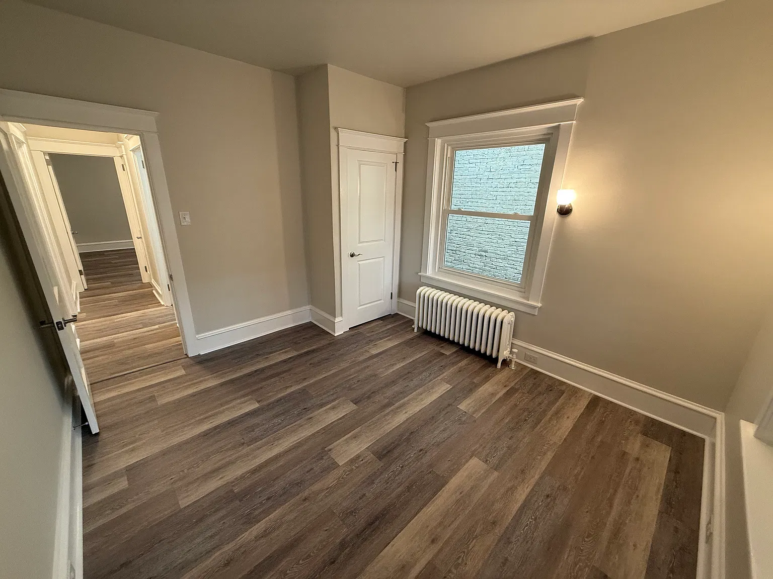 2 bed, 1600 sqft, $1,900 — Photo 2