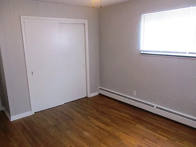 227 Robinhood Ln — Photo 6