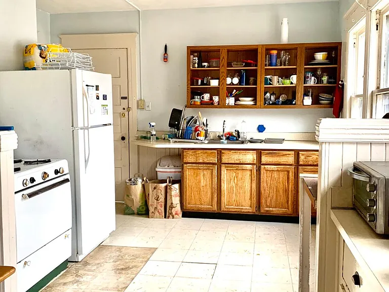107 Judson St #2 — Photo 4