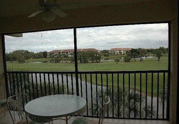 Lake & Fairway Views