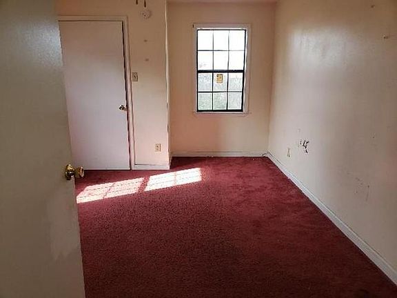 5th image of 1533 Fairfax St