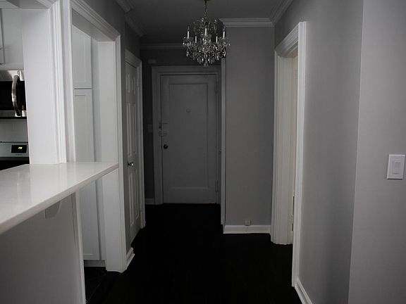 5th image of 20 Gibson Ave APT 2D