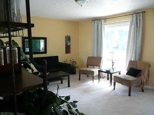 4th image of 1329 Carlton Ct