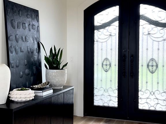 3rd image of 130 Mares Hill Road