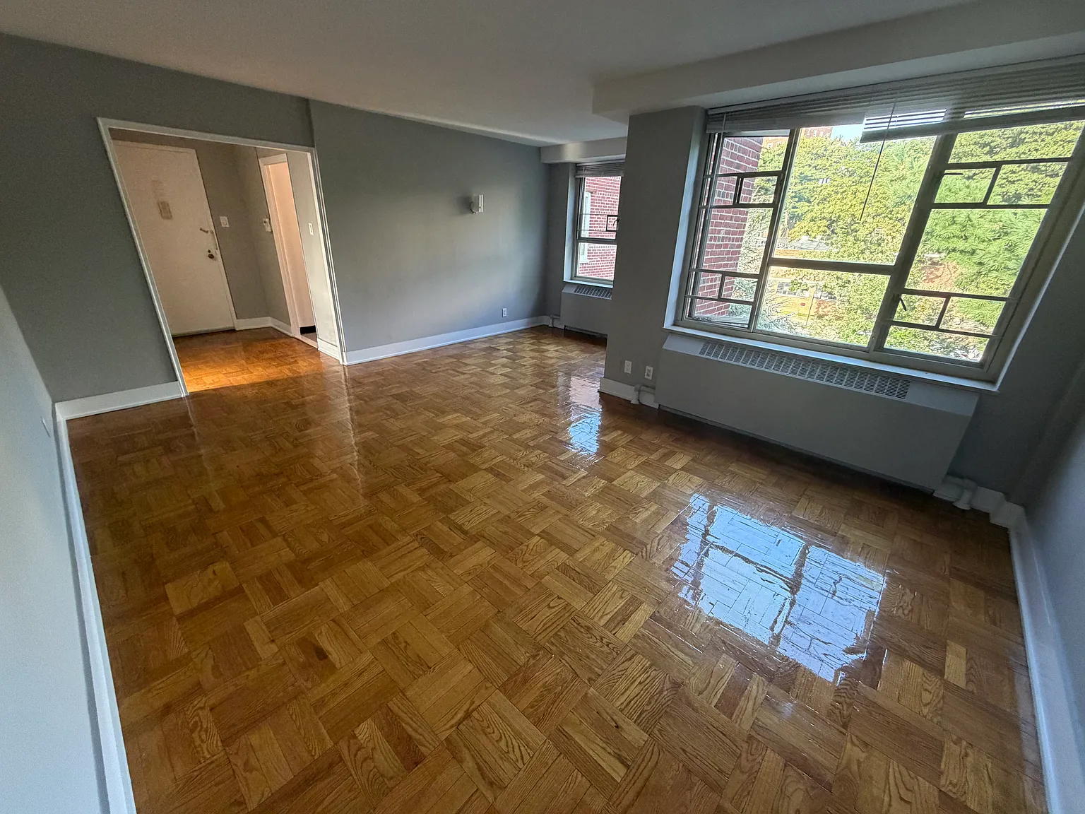 188 B3, Fresh Meadows — Photo 2