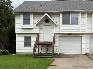 2117 14th St, Coralville, IA 52241