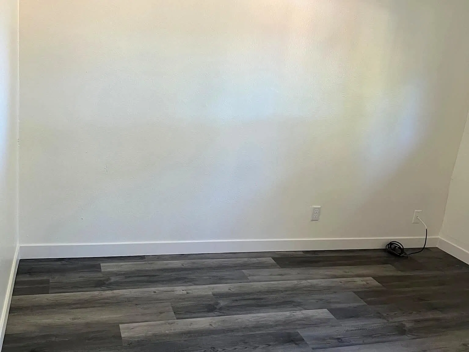 6 bed, 2700 sqft, $3,000 — Photo 2