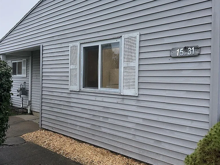 1531 Forbes Ave — Photo 3