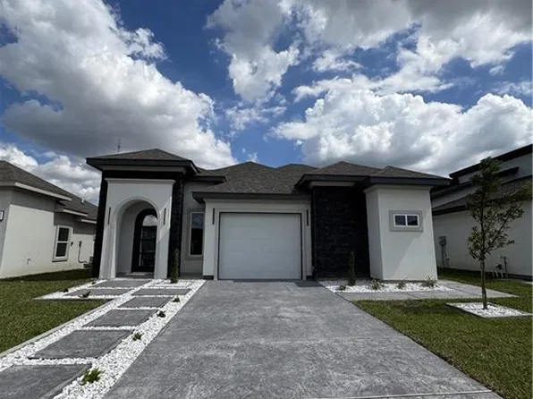 5900 N Rayo Del Sol St, Edinburg, TX 78542