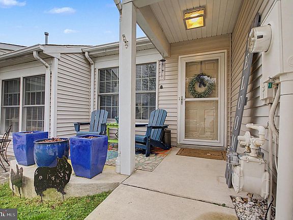 3rd image of 2607 Compass Dr