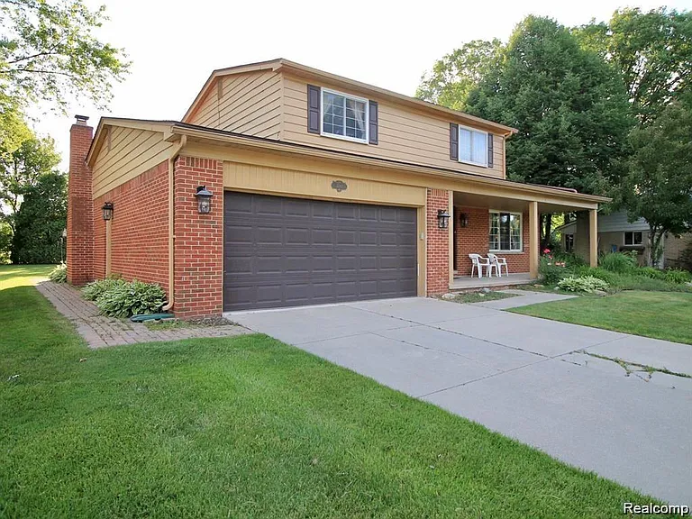 5363 English Dr — Photo 33