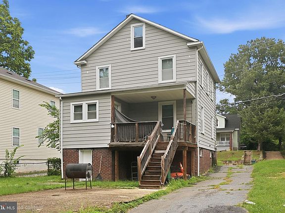 3rd image of 5931 Addison Rd