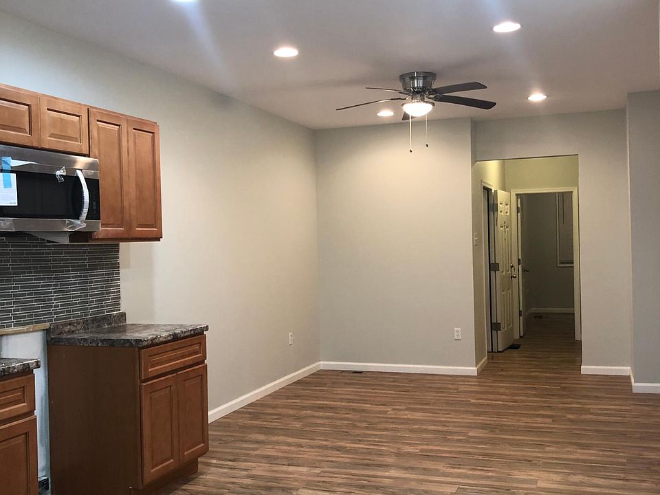 1st image of 3634 N 15th St #1