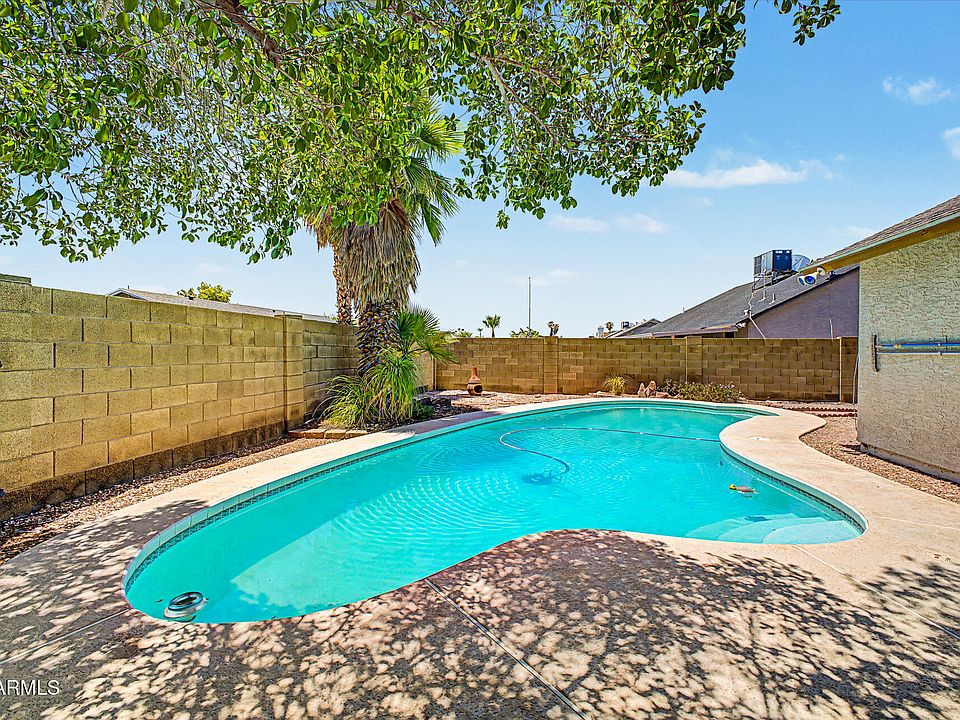 1st image of 3053 E LOCKWOOD Street
