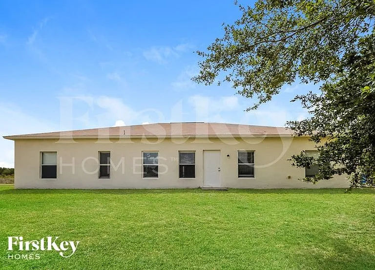 820 Poinsettia Ave — Photo 14