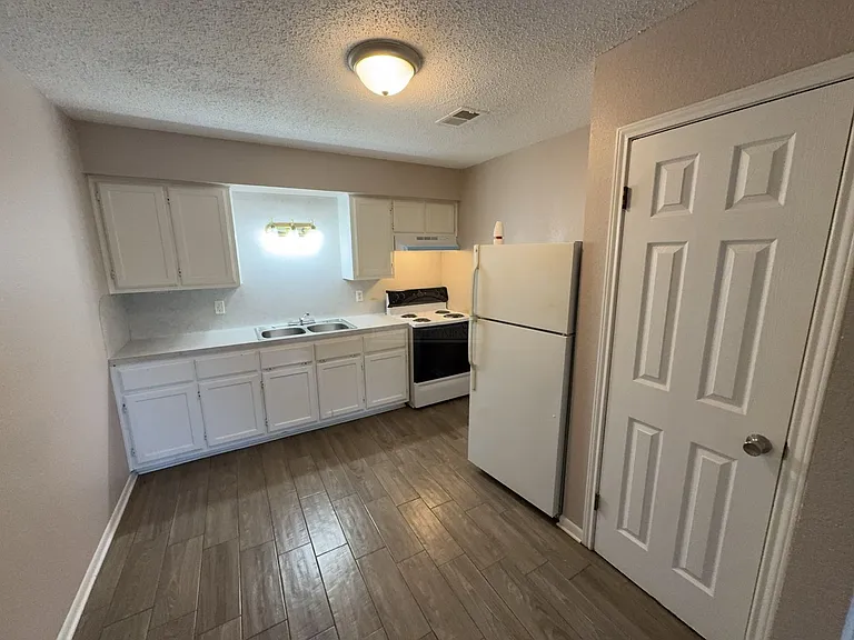 105 W. Reagan Ave, Copperas Cove — Photo 6