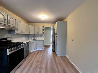 25 Acacia Ter #2, New Rochelle, NY 10805