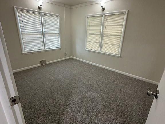 5th image of 401 S Scraper St