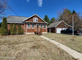 69 Gick Rd, Saratoga Springs, NY 12866