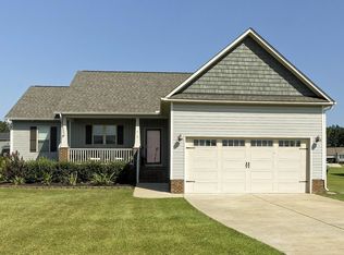 70 Hawick Ct, Zebulon, NC 27597