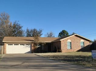1315 Circle Dr, Graham, TX 76450