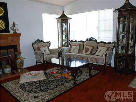 5th image of 710 Arroyo Seco Dr