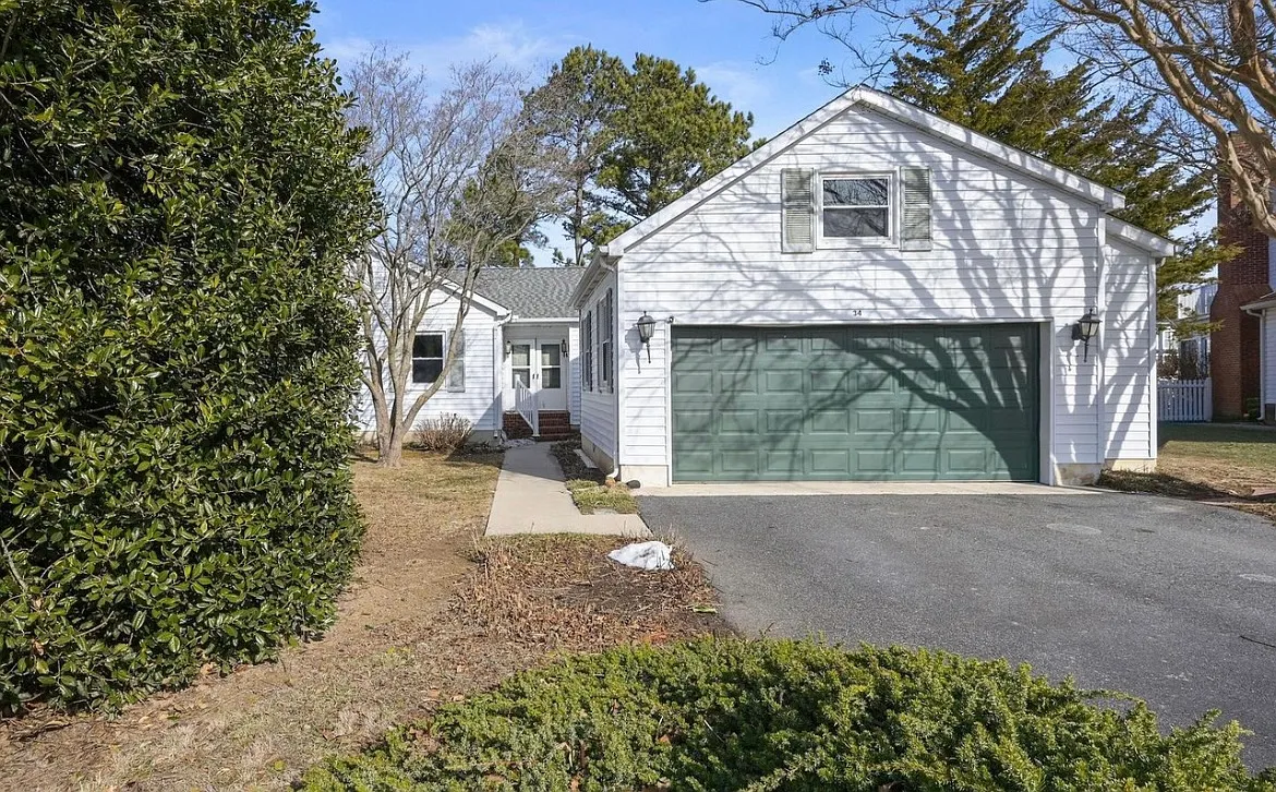 3 bed, 2.5 bath, 1524 sqft, $2,499 — Photo 1
