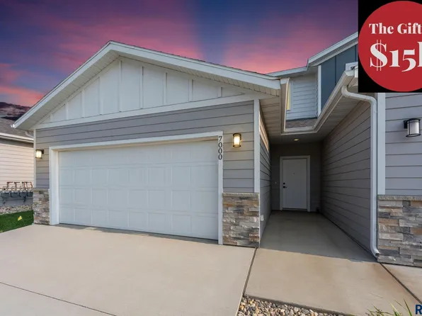 7000 E Brooks Edge Pl, Sioux Falls, SD 57110