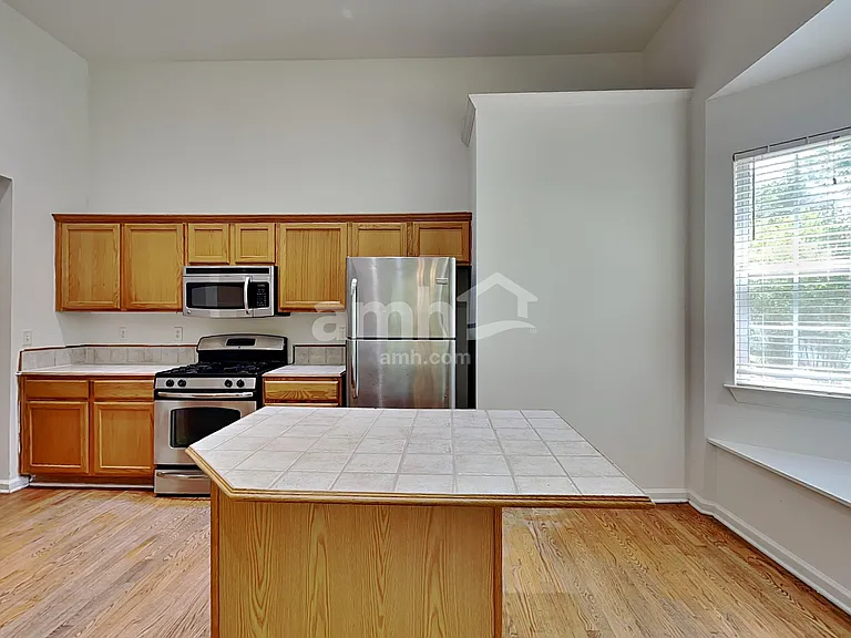5150 Hyde Trl — Photo 4