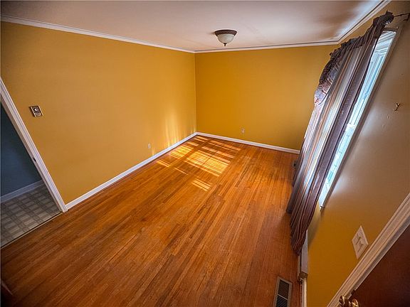 5th image of 115 Claxton Dr