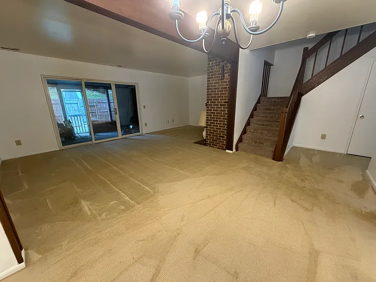 203C E Montcastle Dr — Photo 5