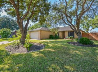 10602 Forest Leaf Dr, Sugar Land, TX 77498