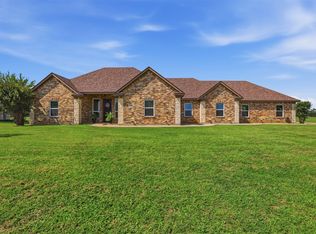 2425 Pecan Springs Rd, Cleburne, TX 76031