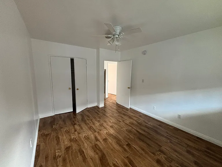 7033 Fulton Ave — Photo 8
