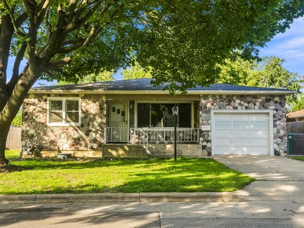 1209 Colorado Ave, Joliet, IL 60435