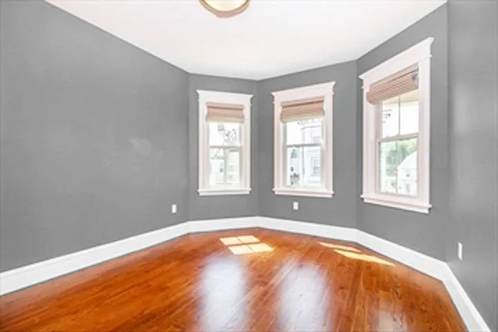 22 Santuit St #B — Photo 2