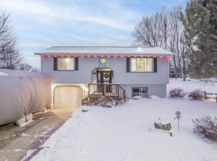 313 W Valley St, Dodgeville, WI