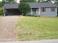 1st image of 943 Hoyt St
