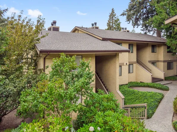 10320 SE 6th St APT B6, Bellevue, WA 98004