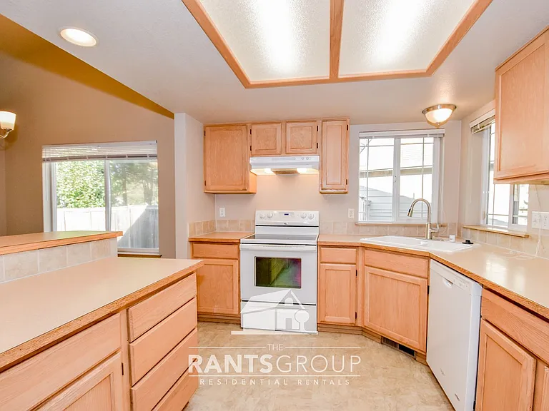 5305 Stockton St SE — Photo 6