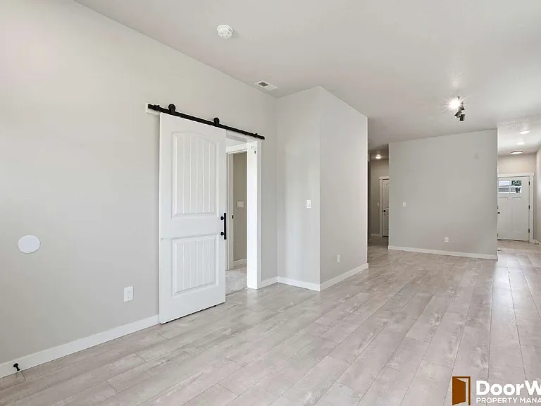2364 Audubon Ave — Photo 21