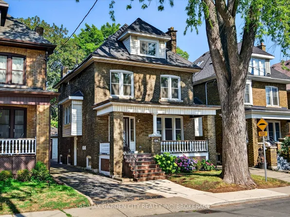 104 Carrick Ave, Hamilton, ON L8M 2W6