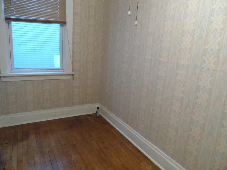 44 S 2nd St #1 — Photo 4