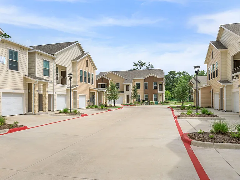 Reserve at Lake Jackson — Photo 12