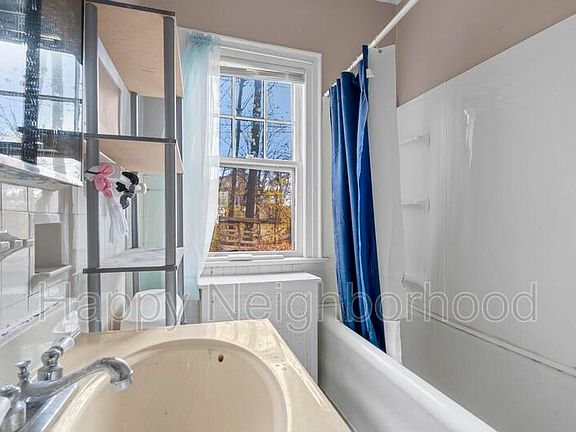 2nd image of 130 Bradley Ave APT 202