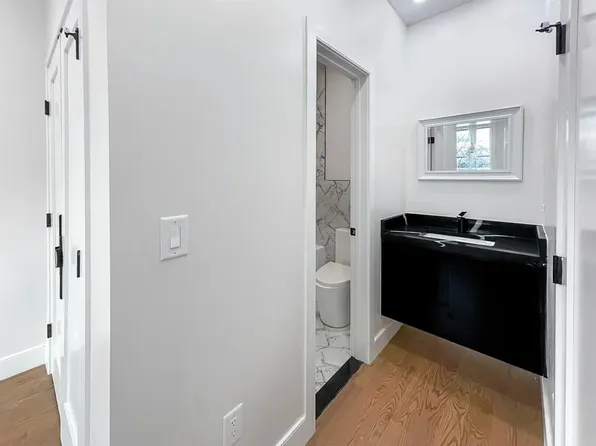 285 Lembeck Avenue image 15 of 20