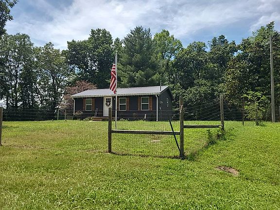2nd image of 5912 Baker Loop