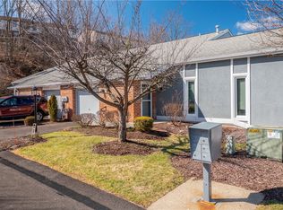 112 Queens Way, Canonsburg, PA