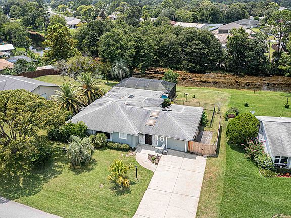 5th image of 27 Farragut Dr