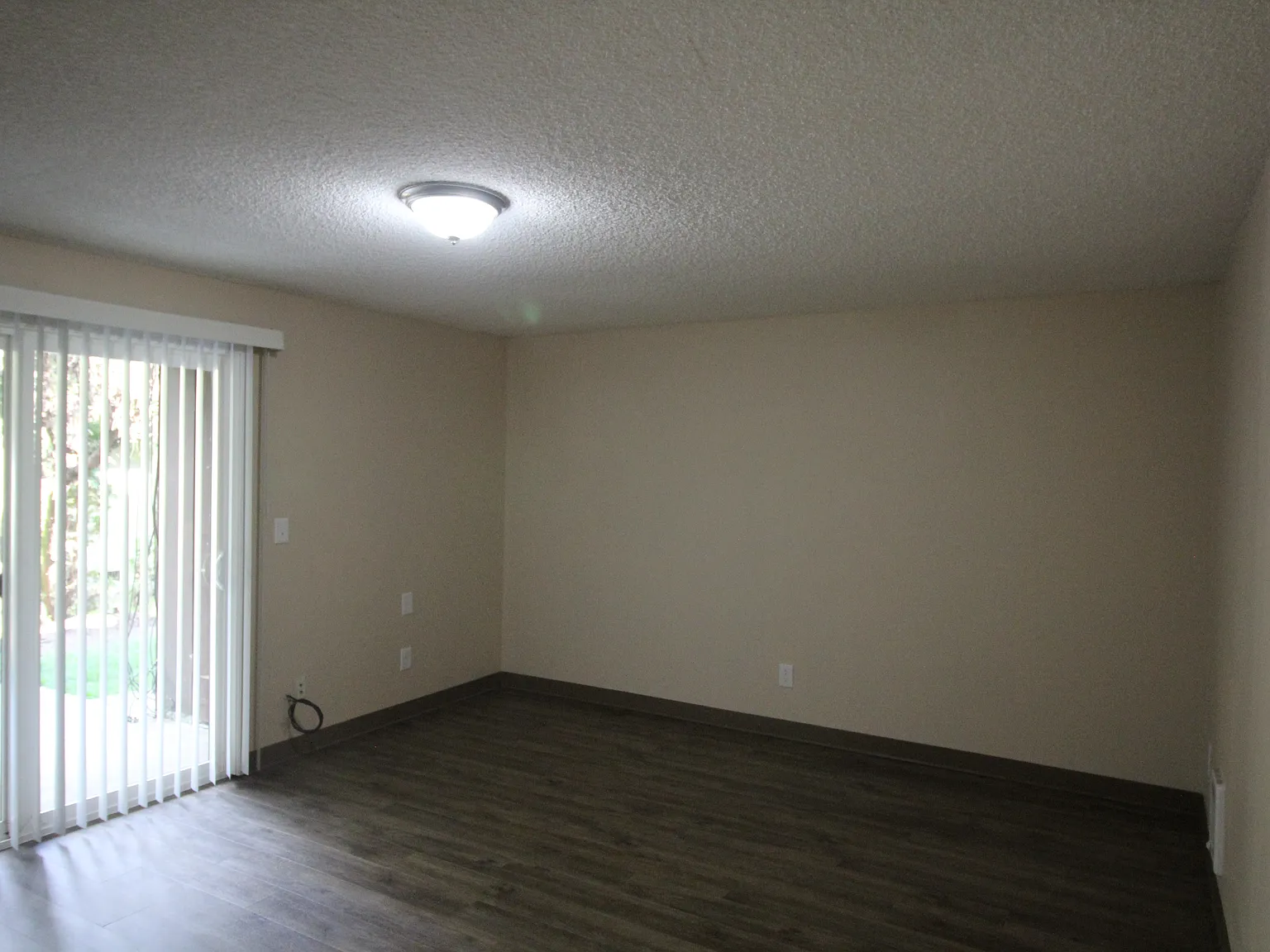 2 bed, 800 sqft, $1,415 — Photo 4